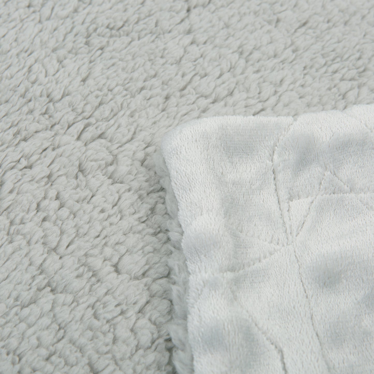 Manta cálida bordada Stars Gris 80x110 bimbidreams ropa para bebé niño niña accesorios gnomo kids bogotá colombia