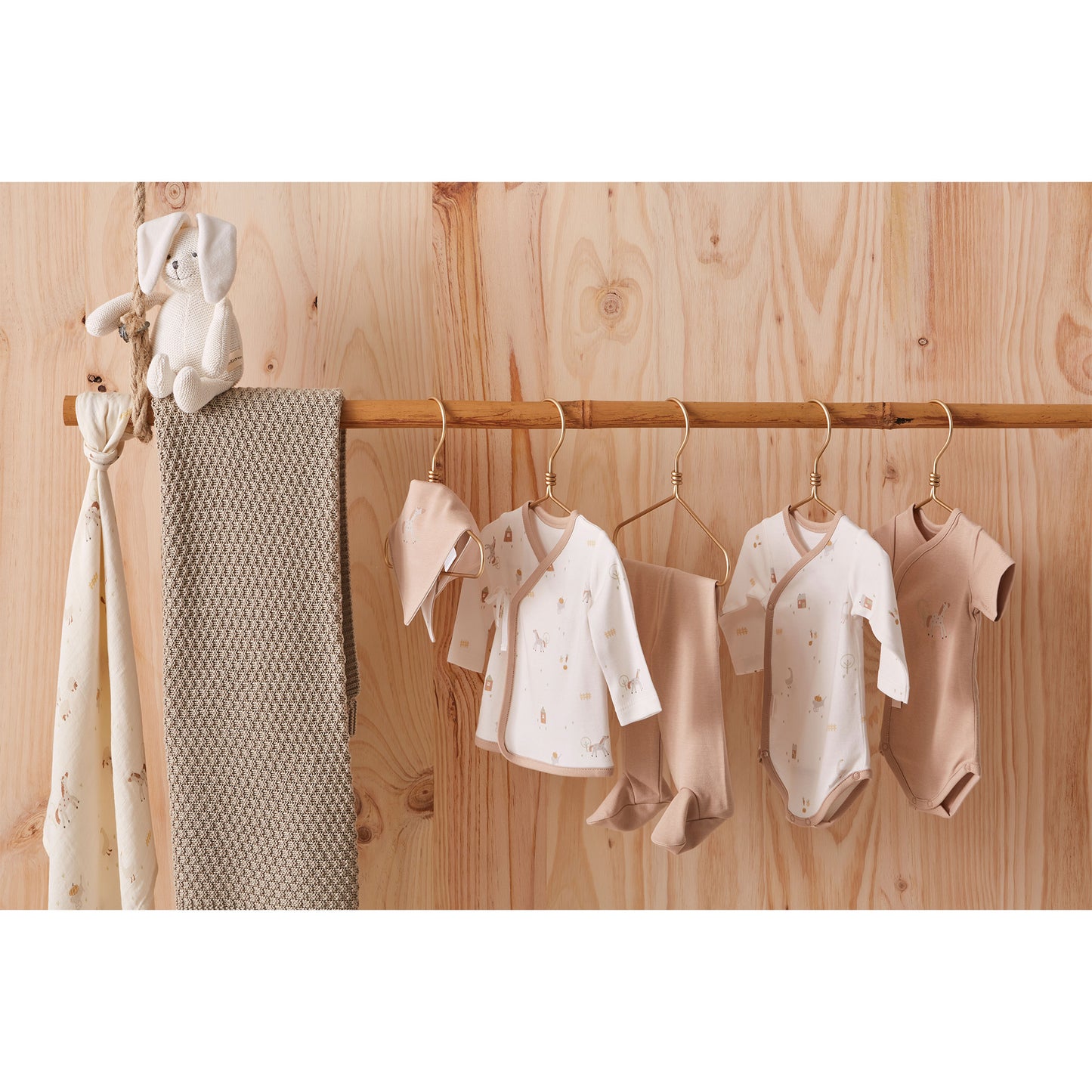 Primera muda ajuar Set nacimiento (Jubón, polaina, gorro y babero 19x19) Farm Blanco/Lino 0-1 mes bimbidreams ropa para bebé niño niña accesorios gnomo kids bogotá colombia