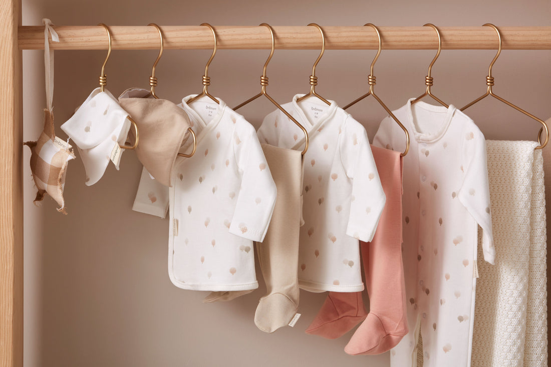 Qué ropa de bebé orgánica es ideal para cada temporada