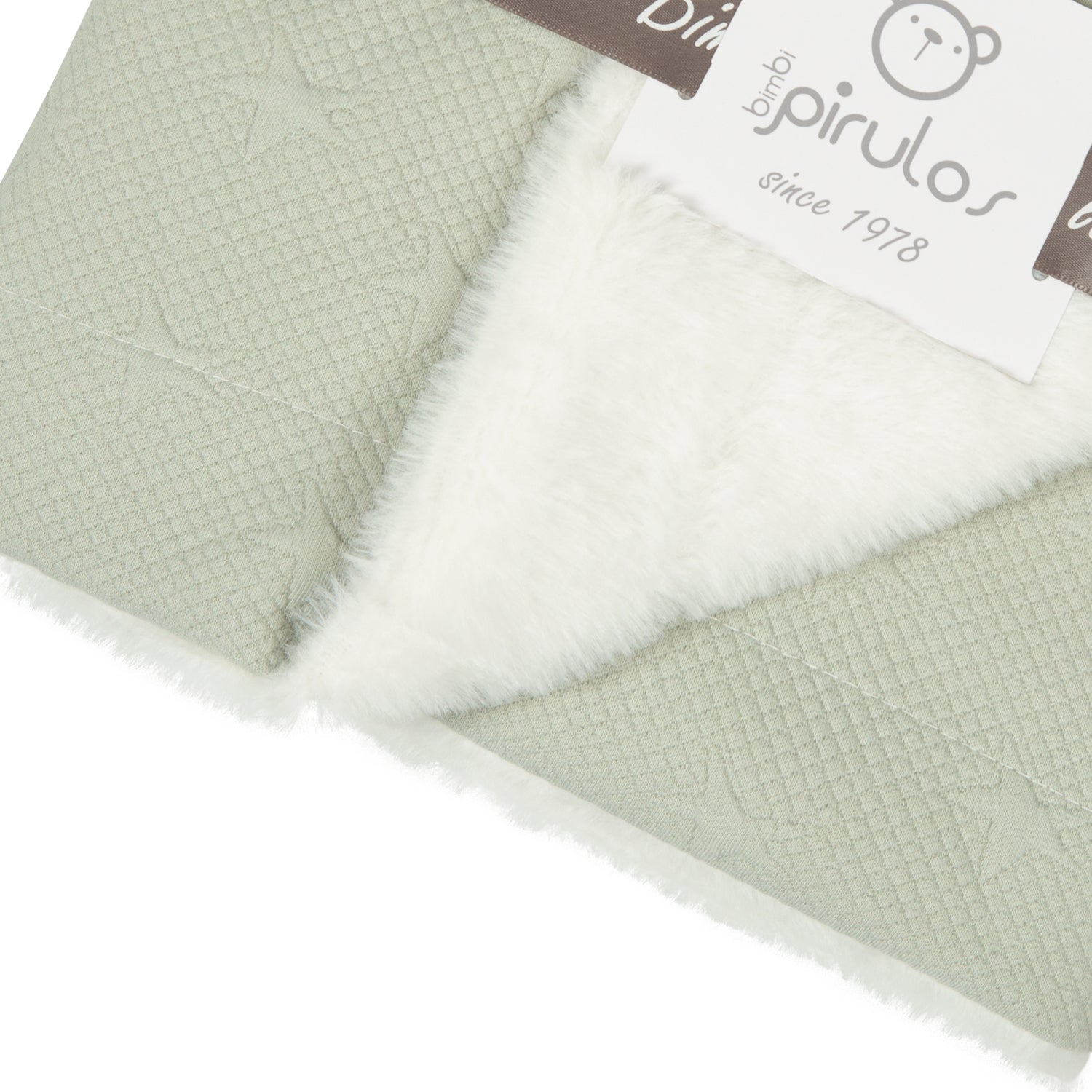 Manta doble cara New Stars Verde 80x100 bimbidreams ropa para bebé niño niña accesorios gnomo kids bogotá colombia